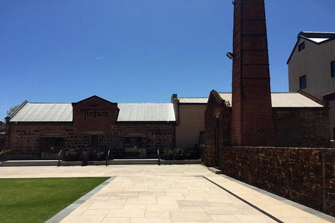 The Intimate Wine Tasting Experiences And Boutique Wines - Kingaroy Accommodation 1