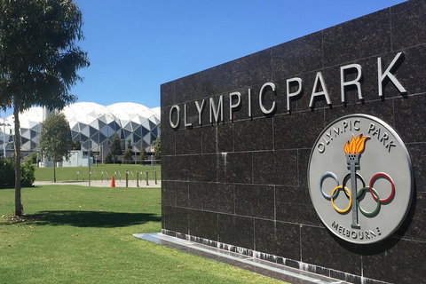 Melbourne Sports Walking Tour - Kingaroy Accommodation 3