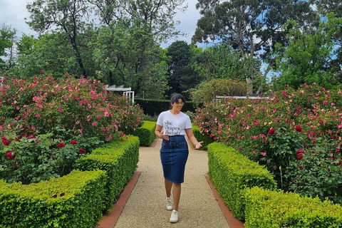 Women's History Walking Tour With Local Guide In Canberra - Kingaroy Accommodation 1