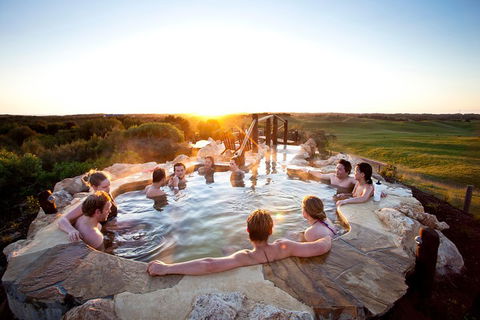 Peninsula Hot Springs Tour With Restaurant Lunch & Gondola Ride - Kingaroy Accommodation 4